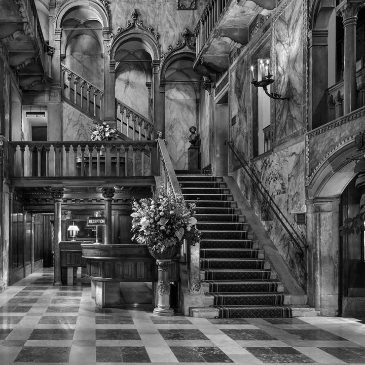 «Danielli» — la escalera del Danieli de Venecia